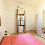Casa Di Betty Càbras