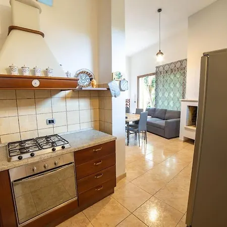 Casa Di Betty Càbras